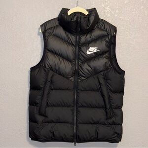 Nike Storm-FIT Windrunner